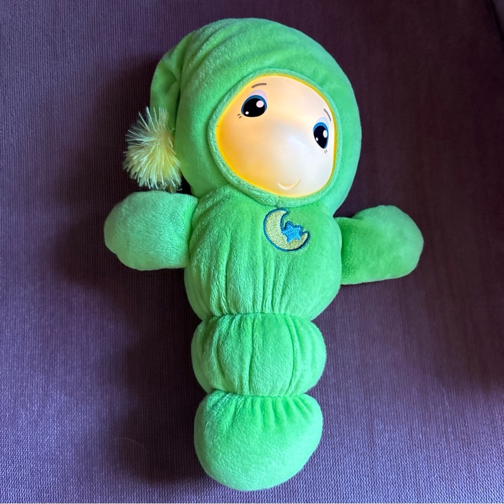 Hasbro Playskool Soft Green Plush Glo Worm Toy